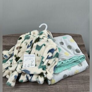 BABY BOY Cuddle Time Blanket and Duck Duck Robe 0-9 MTHS